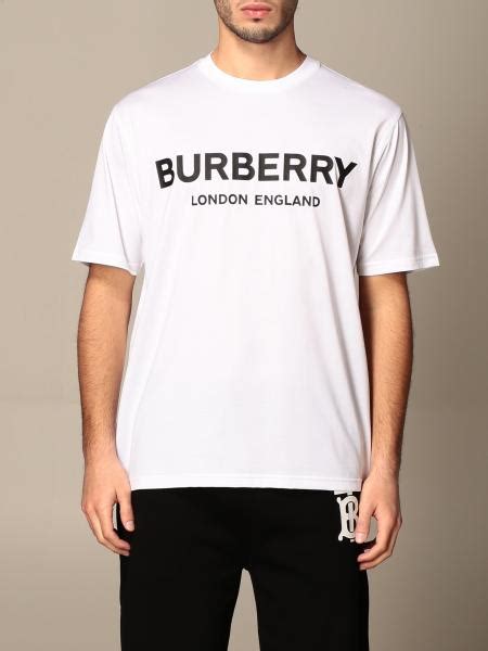 how much does it cost to make a burberry shirt|burberry t shirt price 41000.